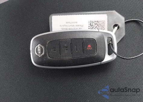 2025 Nissan Versa 1.6 Sv z USA, uszkodzony, nr VIN 3N1CN8EV4SL856234